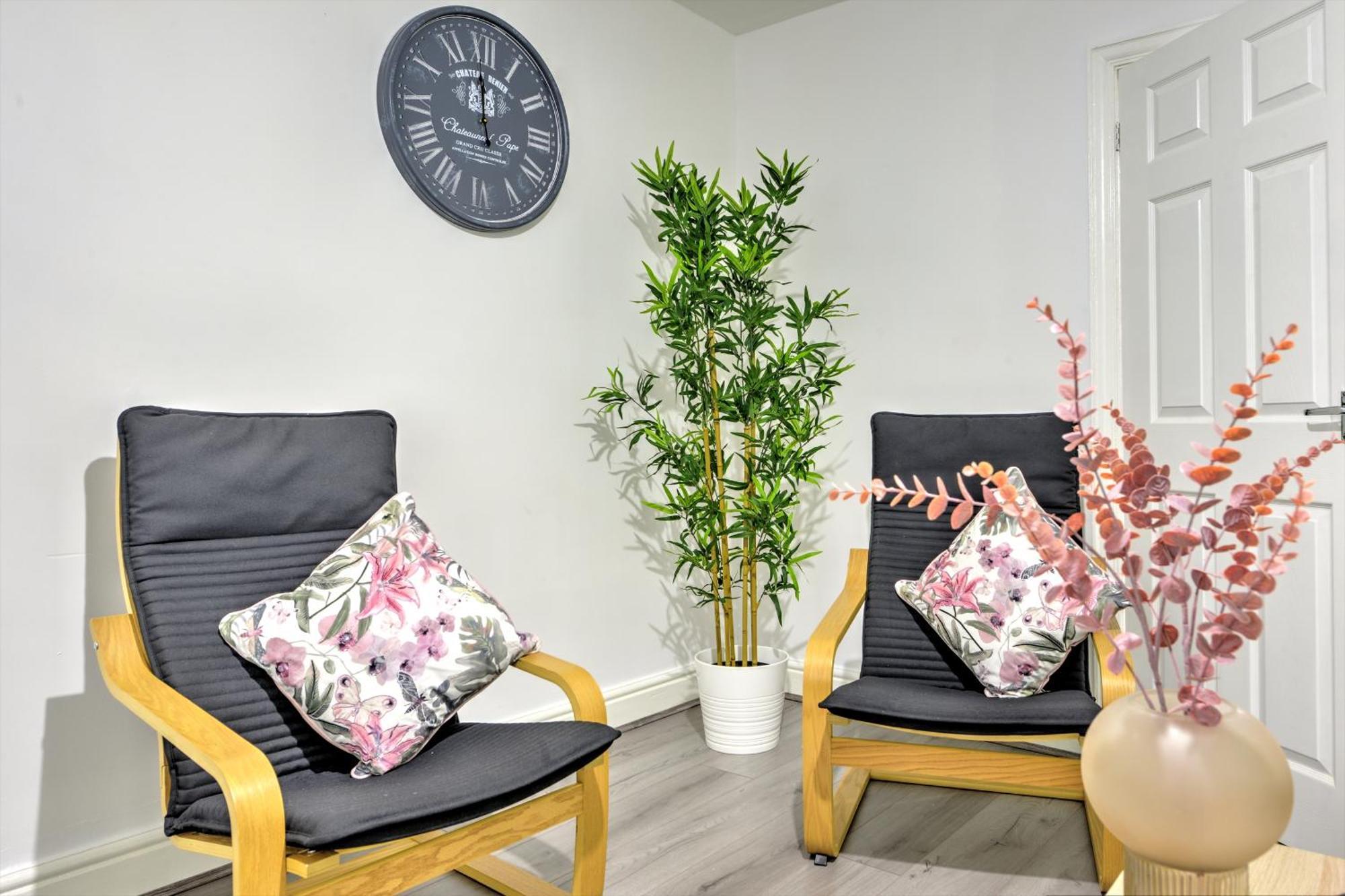 Stunning And Lovely 3 Bed House - Catch 22 Coventry Extérieur photo