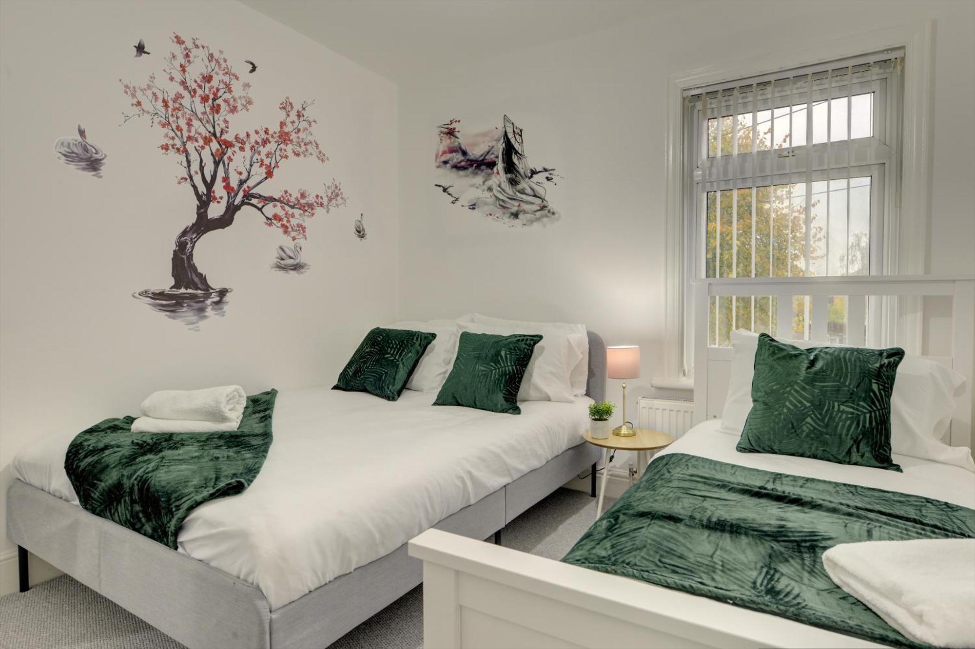 Stunning And Lovely 3 Bed House - Catch 22 Coventry Extérieur photo