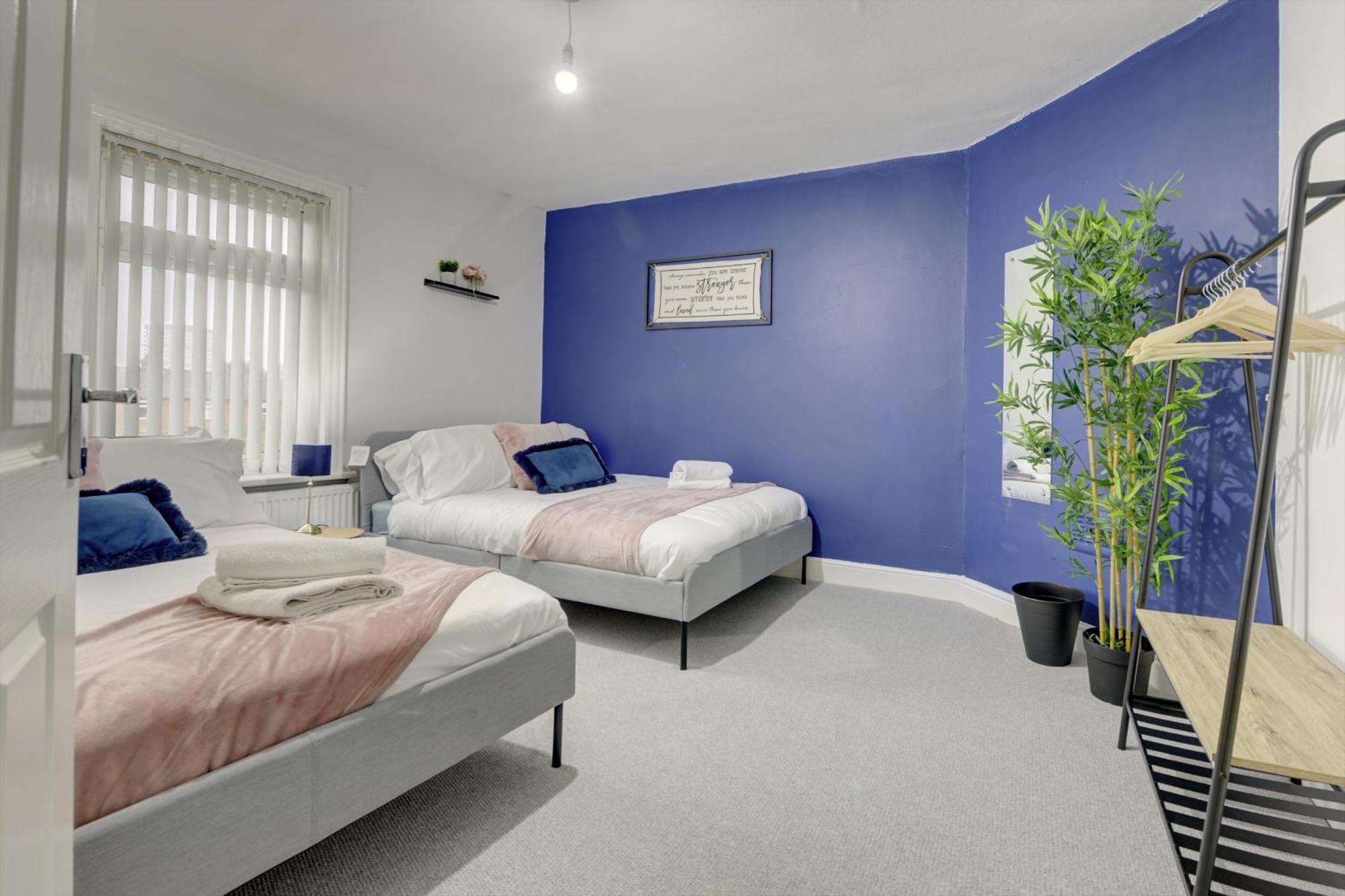 Stunning And Lovely 3 Bed House - Catch 22 Coventry Extérieur photo