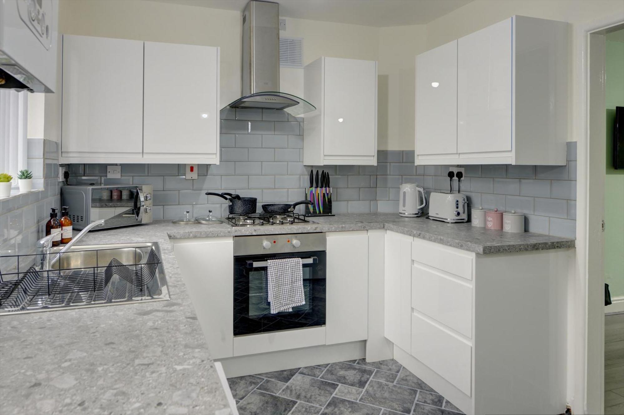 Stunning And Lovely 3 Bed House - Catch 22 Coventry Extérieur photo